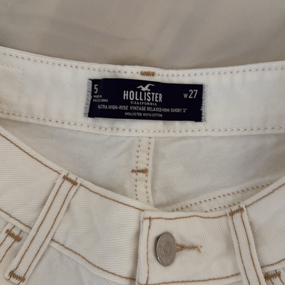 NEW Hollister White Denim Shorts - Picture 2 of 3